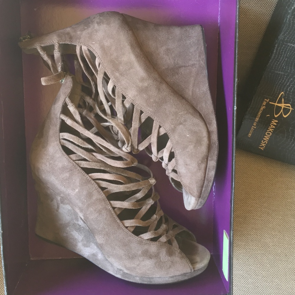 B. Makowsky Taupe Suede Strappy Wedge